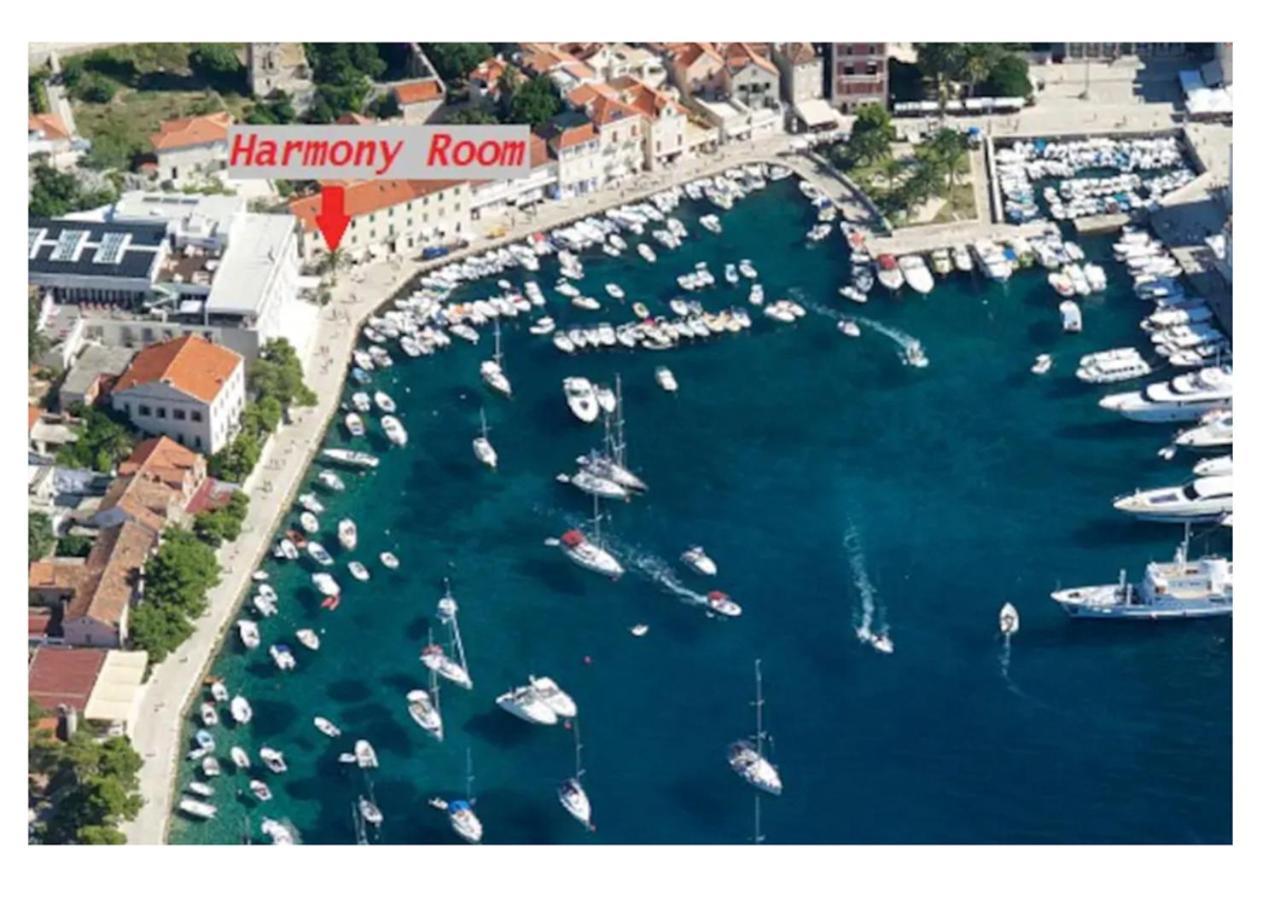 Harmony Room With A Magical Seaview 흐바르 외부 사진